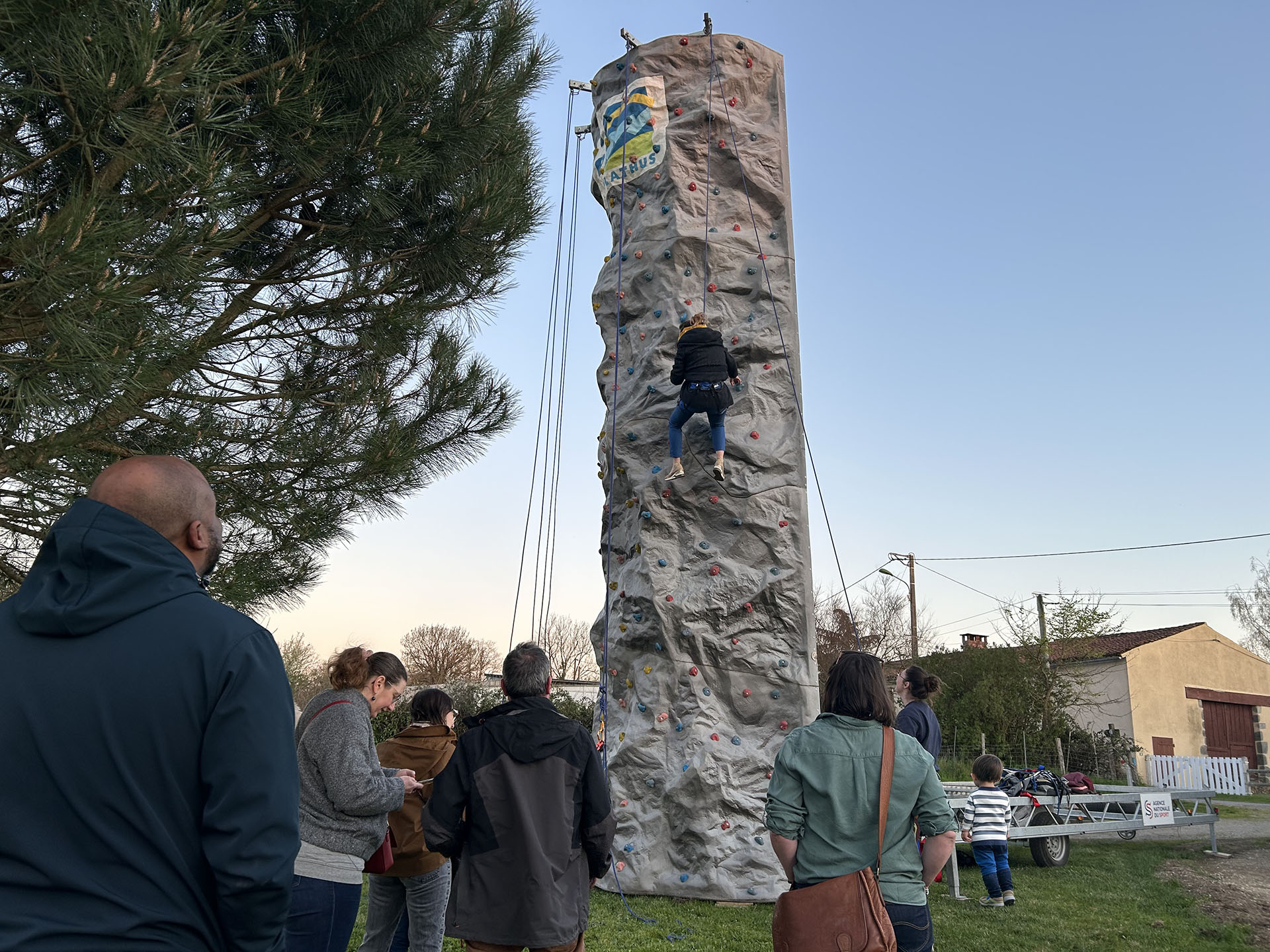 Location mur d'escalade mobile
